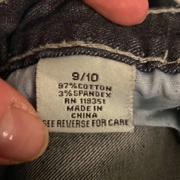 Embroidered Distressed Jeans - Picture 7 of 7